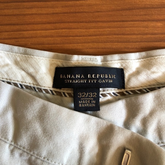 Chino. Never worn - Picture 1 of 2