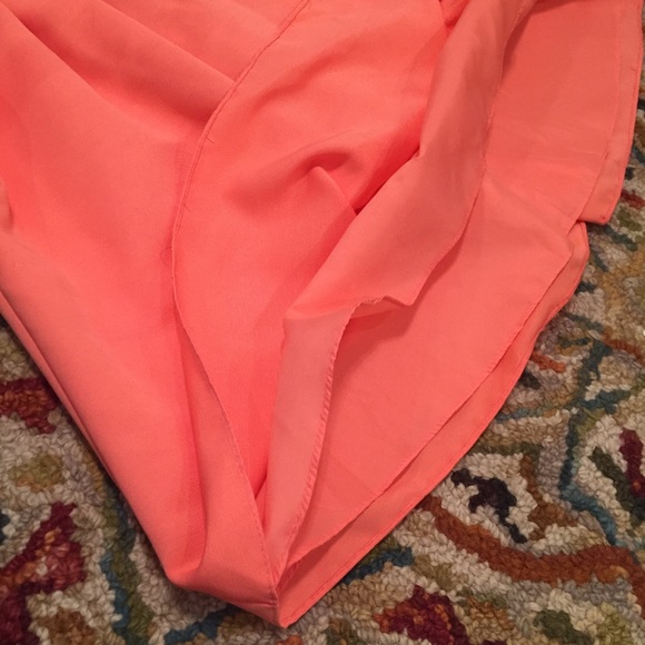 David’s Bridal Dress in Coral Reef Size 6 - Picture 4 of 7