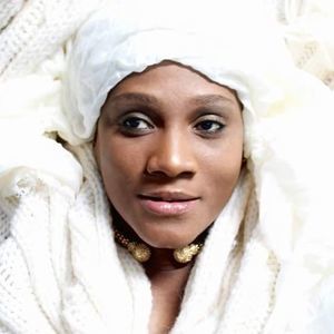 Meet your Posher, Cassandra