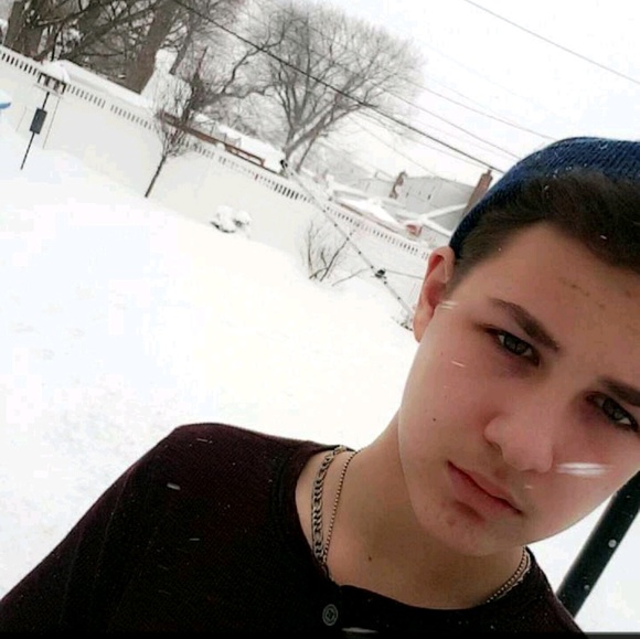 Meet your Posher, Robert - Picture 1 of 1