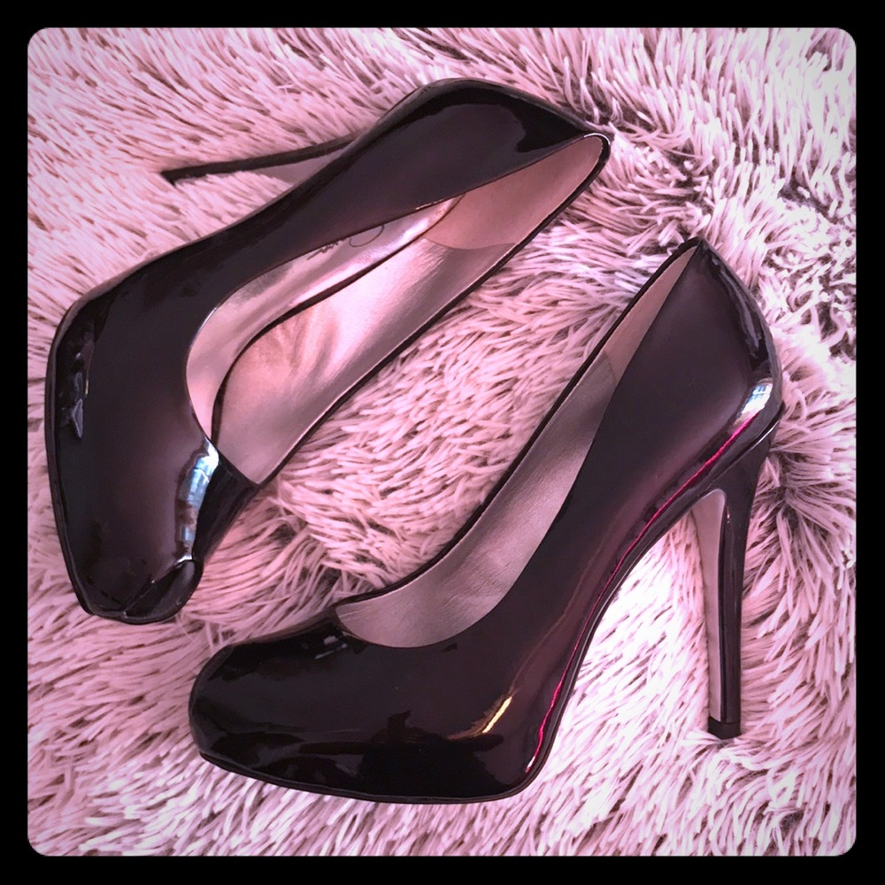 Black Patent Leather Peep Toe Pumps