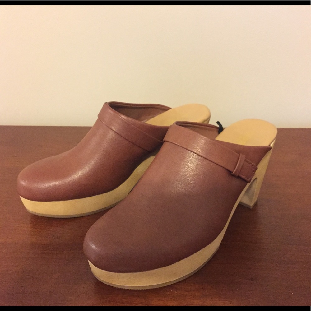 Old Navy Clog
