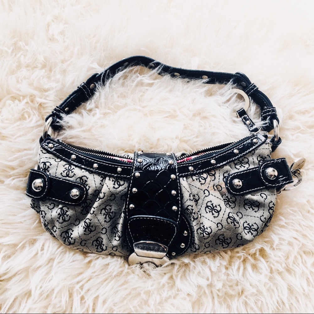 Guess ❦ Pewter & Black Purse with Silver Accents