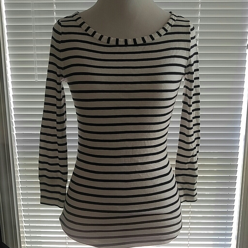 ❤American Eagle Stripe Blouse