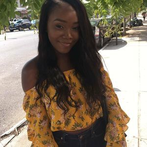 Meet your Posher, Denesia