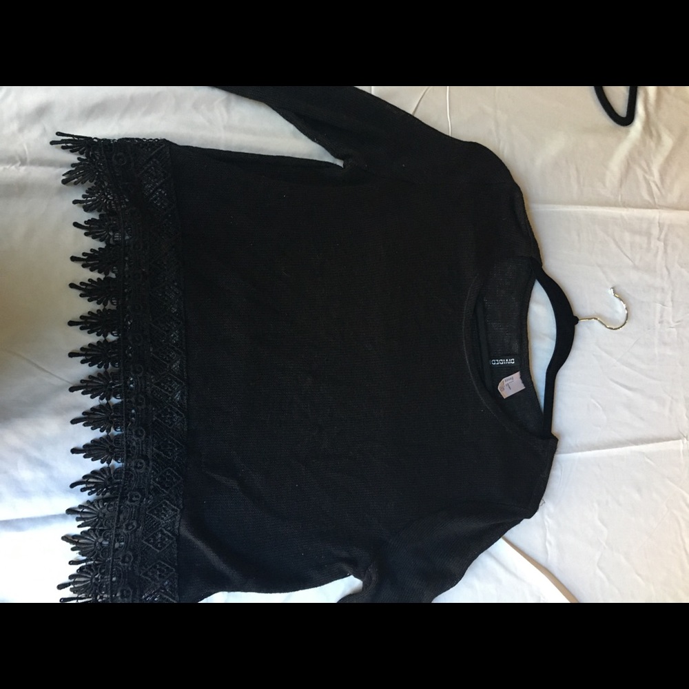 Black cropped sweater