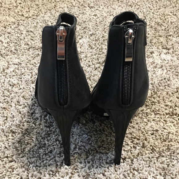 Yoki Booties - Picture 5 of 6