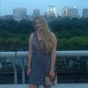 Meet your Posher, Julia