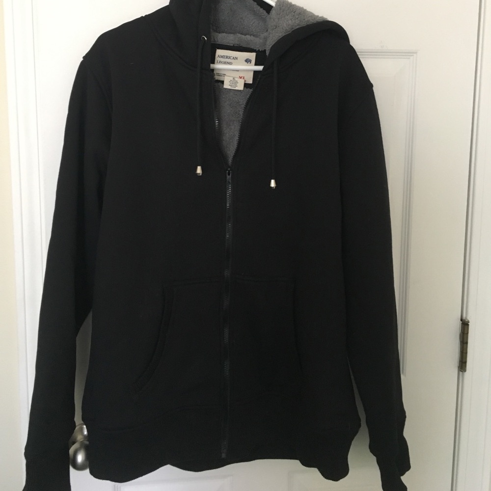 Black sweatshirt