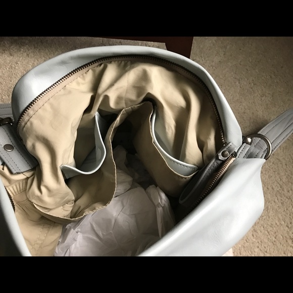 Rough & Tumble Medium Hobo in Sky - Picture 4 of 6