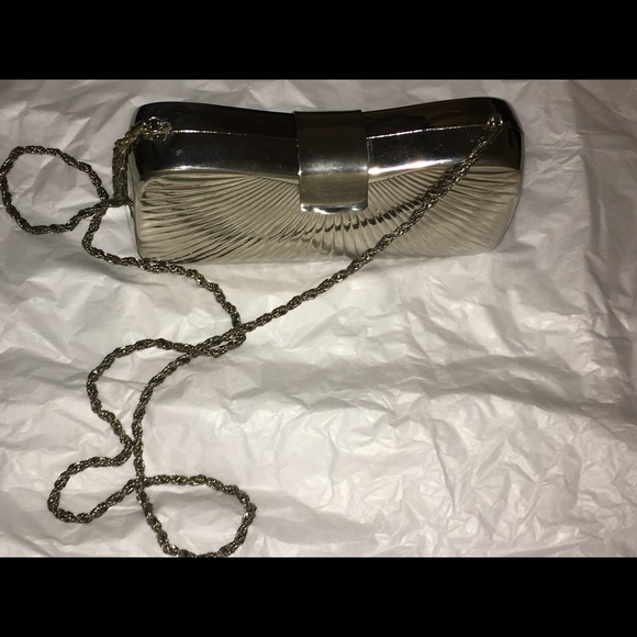 Silver Saks Fifth Avenue clutch/evening bag - Picture 3 of 3