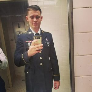 Meet your Posher, Josh