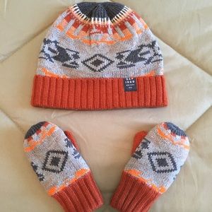 Baby Gap Tribal Print Knit Beanie and Mittens Set