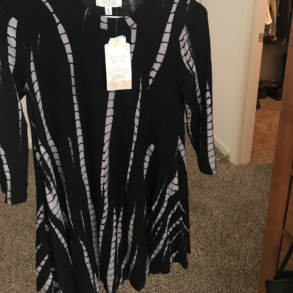 Shirt - Picture 2 of 2