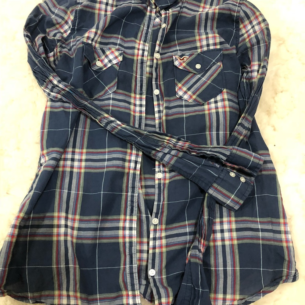 Hollister shirt. Size small.