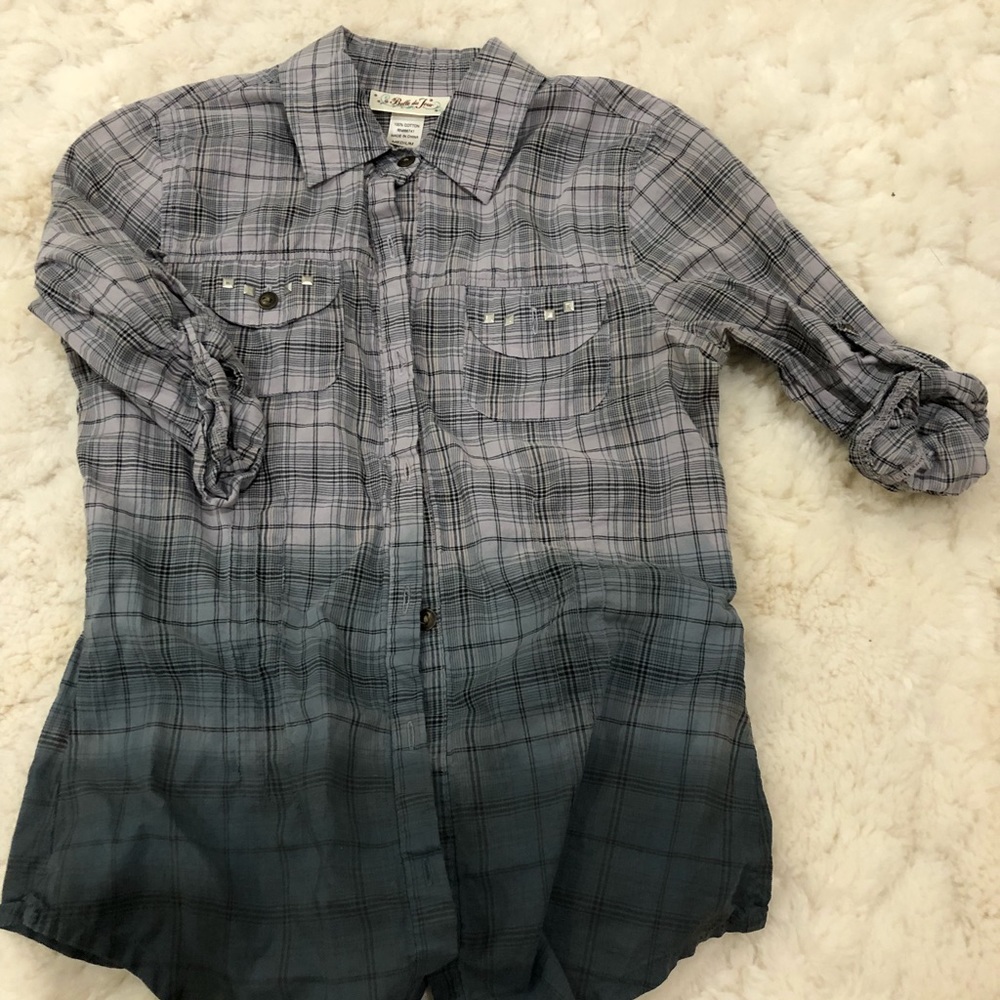 Belle Du Jour button down. Medium