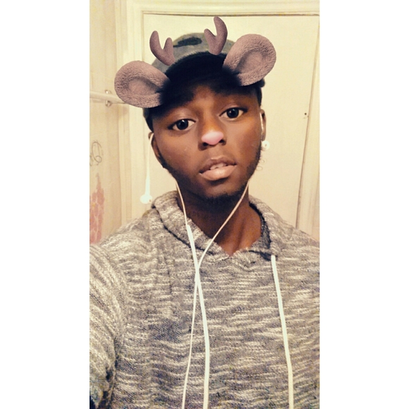 Meet your Posher, Alex - Picture 1 of 1