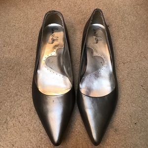 Gunmetal/Silver flat pointy shoes