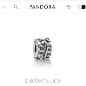 ✨Flash Sale✨Pandora 'Tendril' Clip Charm
