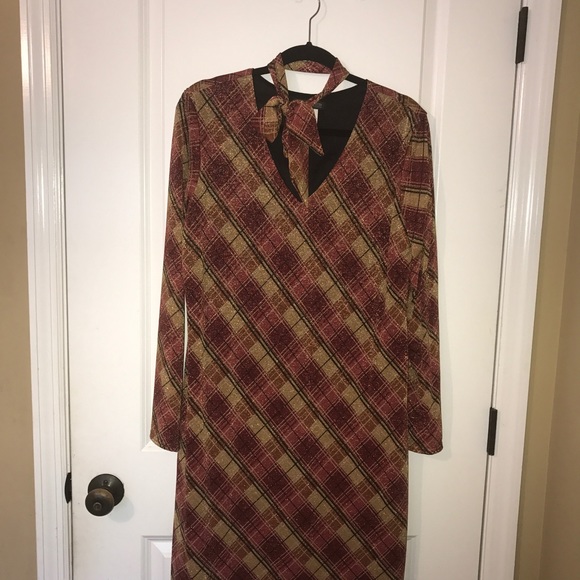 Jonathan Martin Studio Dresses & Skirts - EUC holiday dress.
