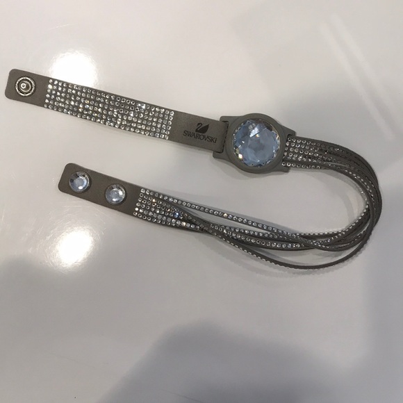 Swarovski Crystal Activity Tracking Jewelry - Picture 3 of 7