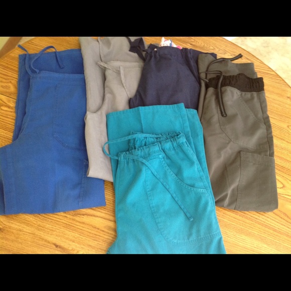 Other - Bundle of 5 nursing scrub pants XS/S
