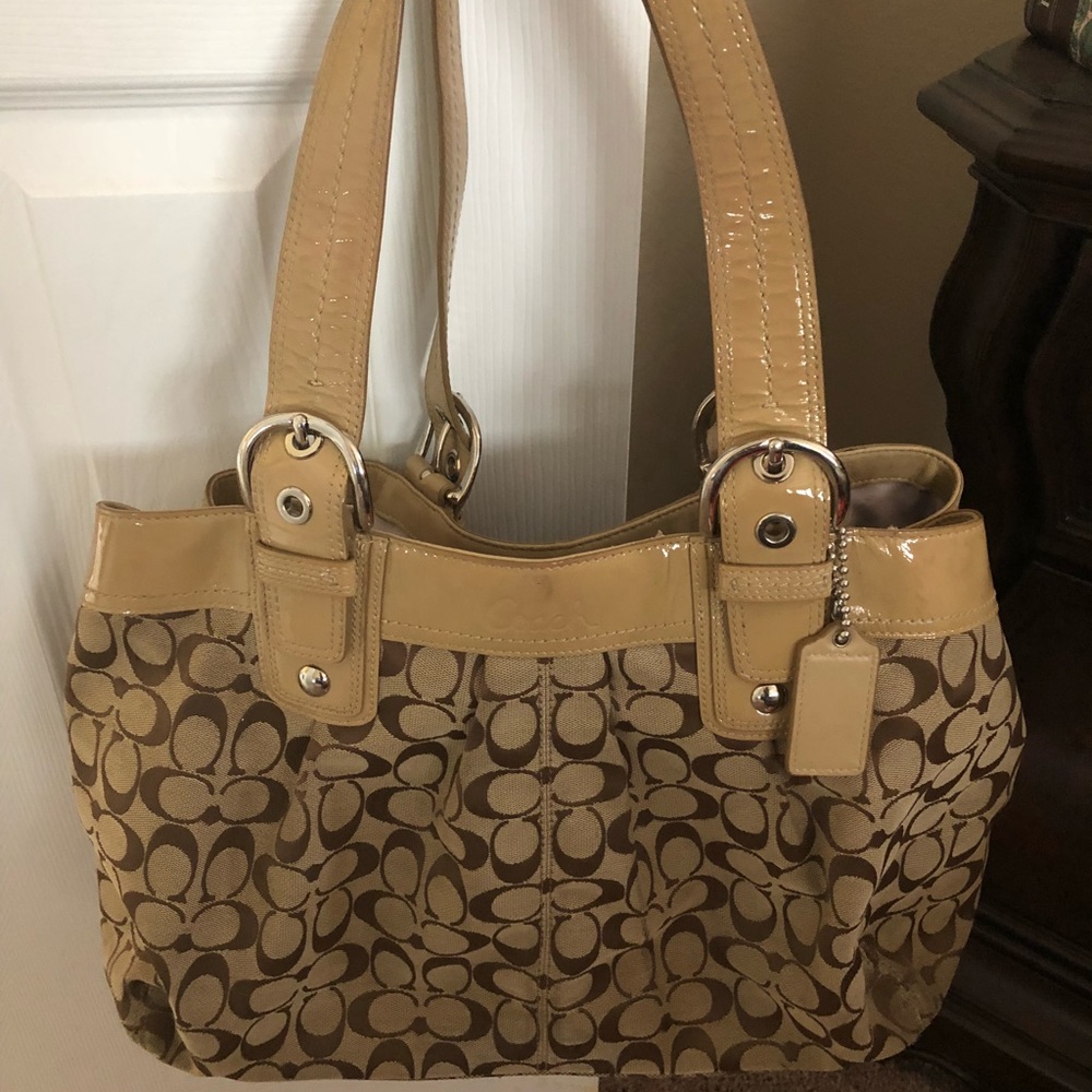 Coach shoulder bag
