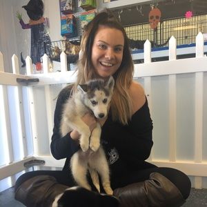 Meet your Posher, Cassie