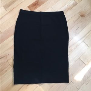 Classic heathy knit Alfani skirt