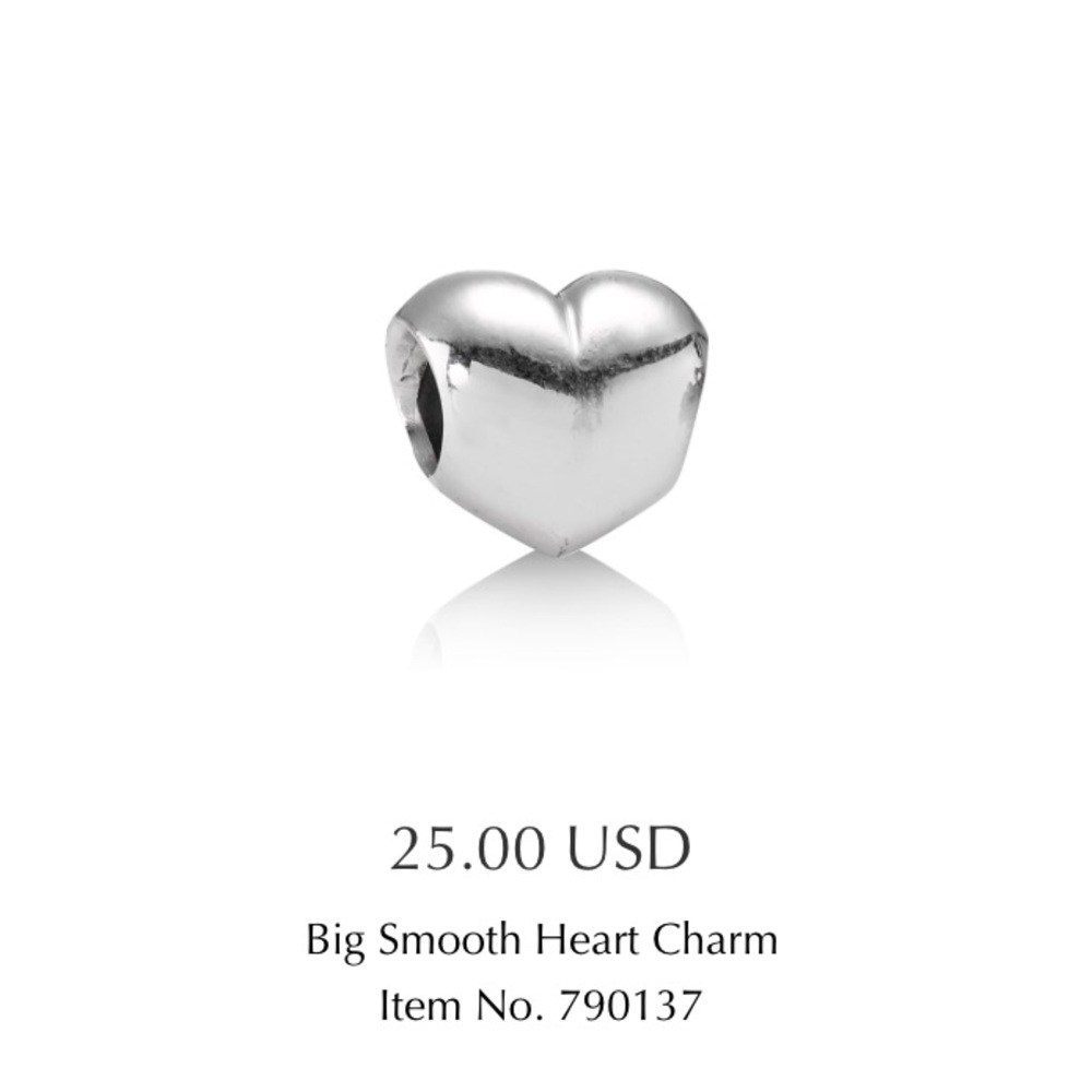 ✨Final Price Drop✨Pandora Big Smooth Heart Charm