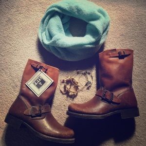 Frye Veronica Short, BNWT, Never Worn