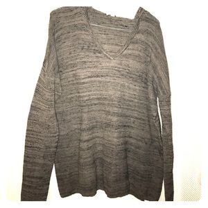 🔴sale🔴SONOMA• woman's grey sweater with hoodie.