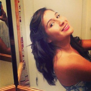 Meet your Posher, Carla