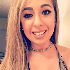 Meet your Posher, Brandi