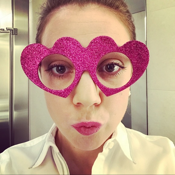 Meet your Posher, Elizabeth - Picture 7 of 8