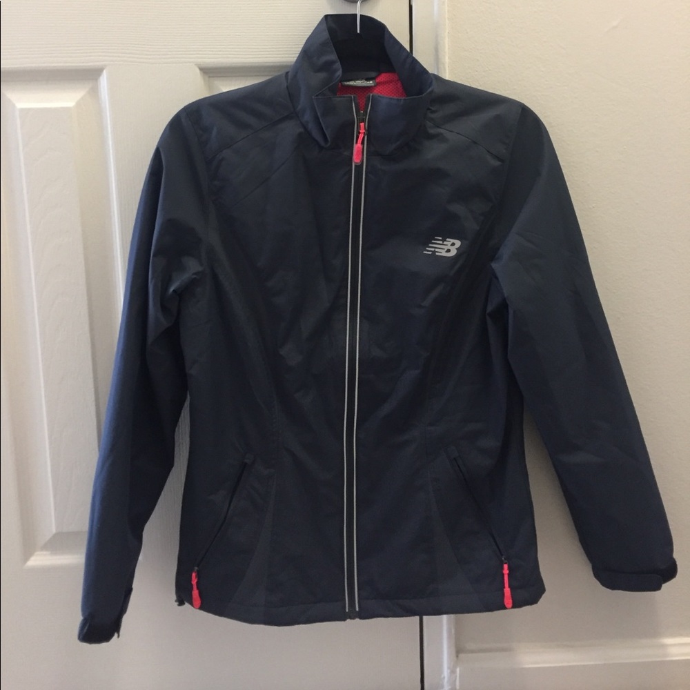Rain/windbreaker jacket