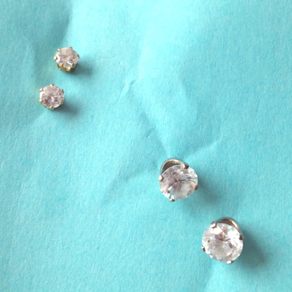 Cubic zirconia diamond studs small ones