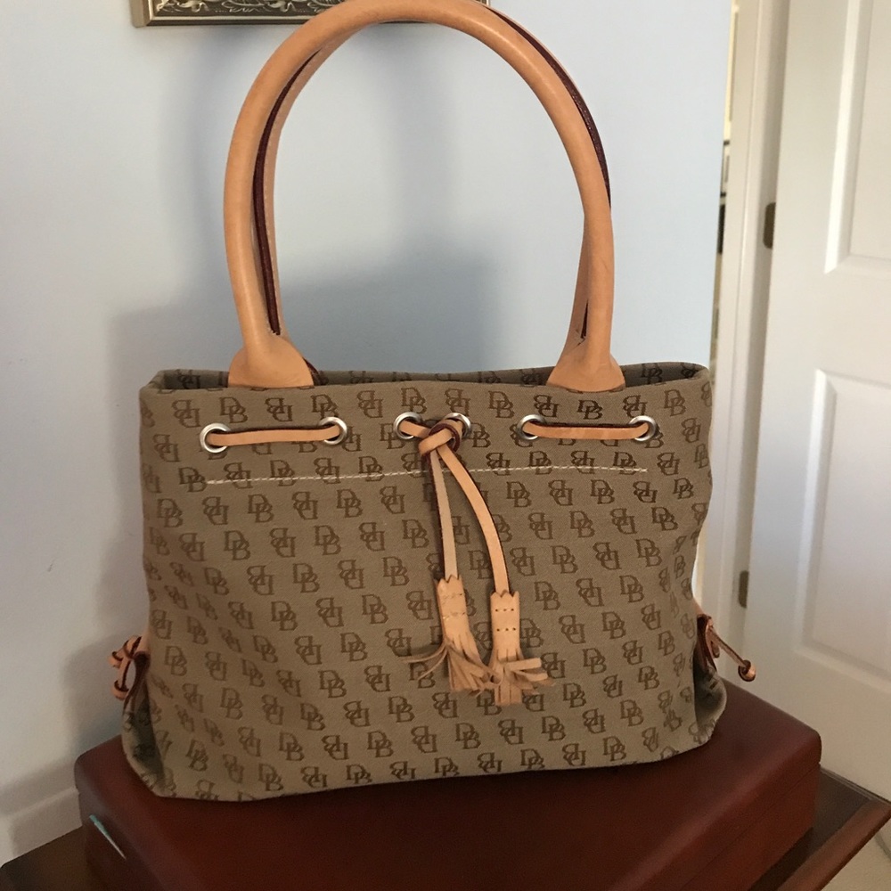 Dooney & Bourke Purse