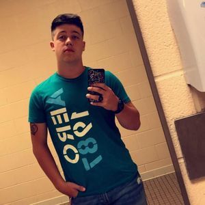 Meet your Posher, Dakota