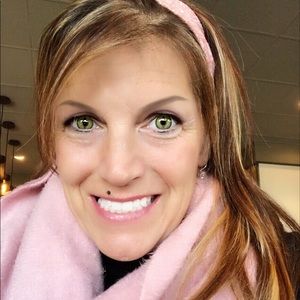 Meet your Posher, Christine