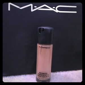 MAC Matchmaster Foundation (5.0)