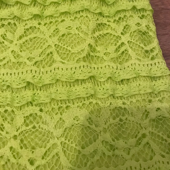 Lime Green Lace T-Shirt - Picture 4 of 5