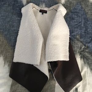 Fur/faux leather vest