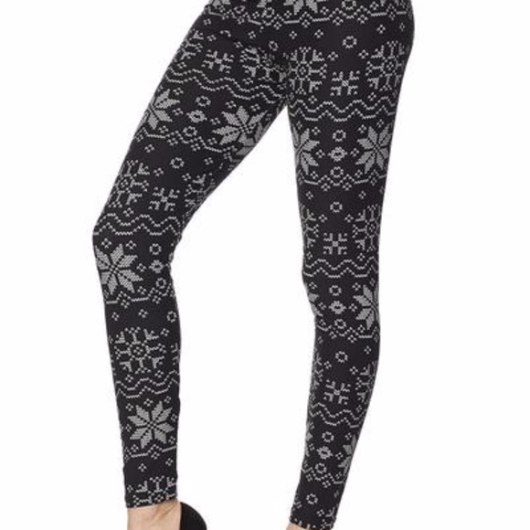 Butter Soft Snowflakes Print Brushed Ankle Legging - Picture 4 of 6