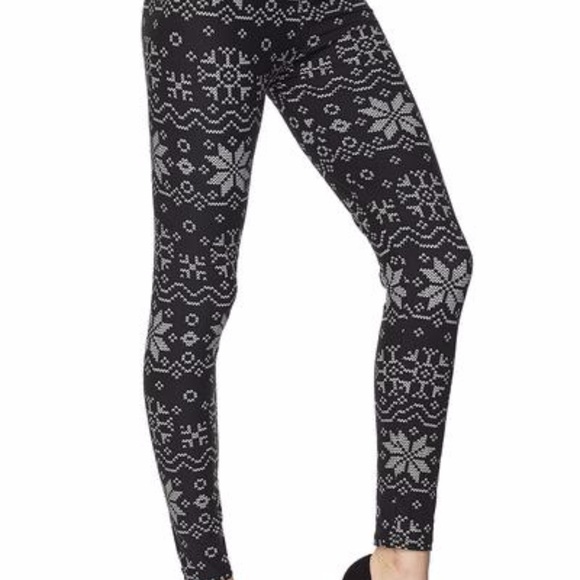 Butter Soft Snowflakes Print Brushed Ankle Legging - Picture 5 of 6
