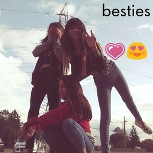 Meet your Posher, Alma