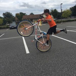 Meet your Posher, Alex