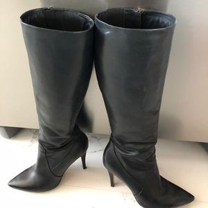 Knee high Black Leather Via Spiga boots SZ 8.5M.