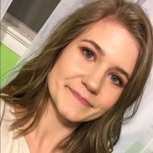 Meet your Posher, Zoe
