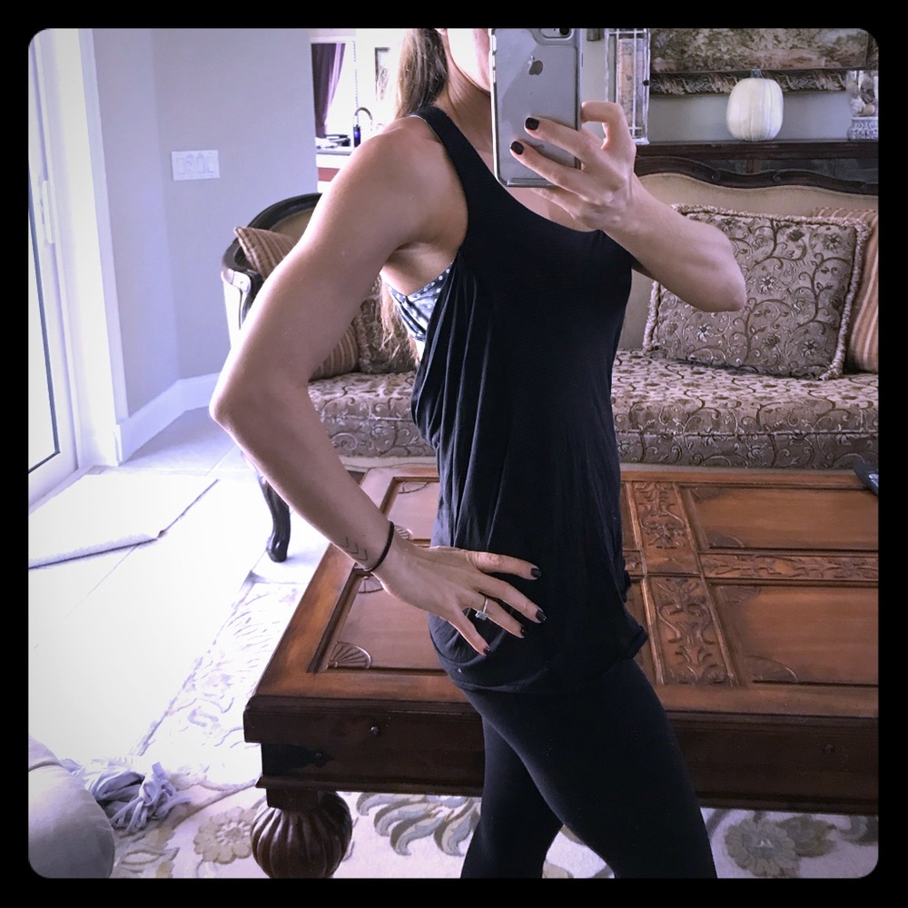Lululemon Free to be Wild tank
